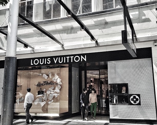 Louis Vuitton Troy Somerset Mall store, United States