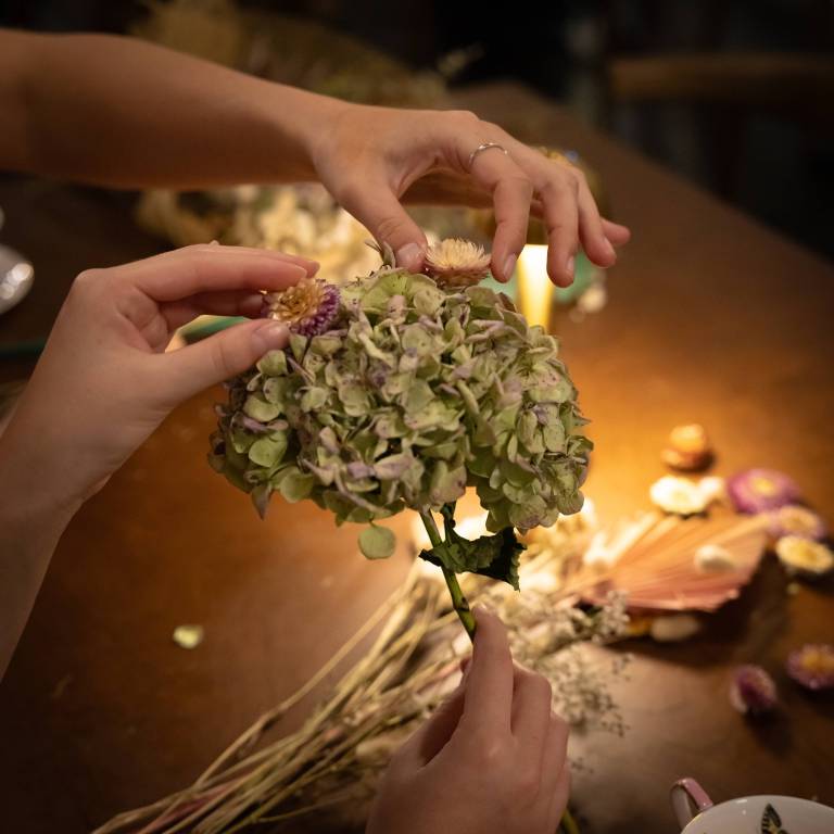 Flower workshop at Khu Khu