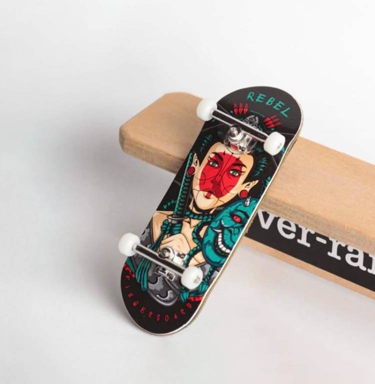 Rebel Fingerboards Queens Court