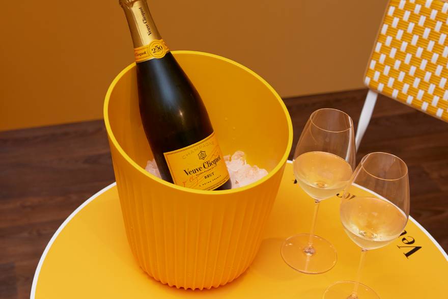 Pop-Up Champagne Chillers : Veuve Clicquot Clicqu'up