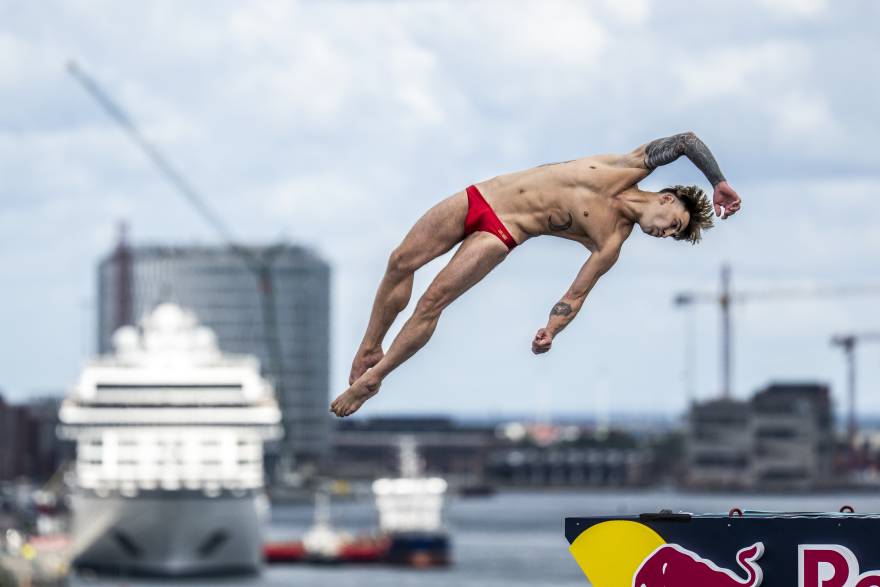 Red Bull Cliff Diving World Series Heart of the City