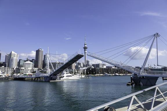 Te Wero Bridge