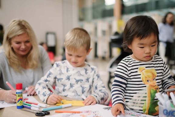 Auckland Art Gallery Whanau drop-ins Auckland Art Gallery Whanau drop-ins