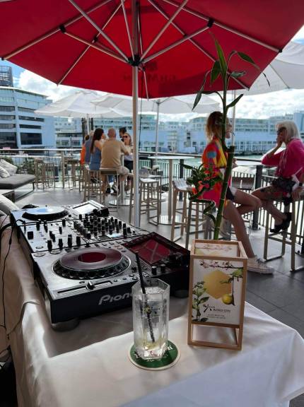 Harbourside-Ocean-Bar-Grill-Roku-Gin-sessions.jpg Harbourside-Ocean-Bar-Grill-Roku-Gin-sessions.jpg
