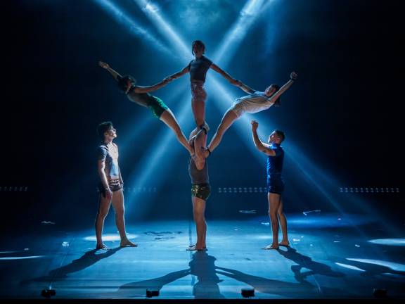 Circa's Peepshow (Club Remix)