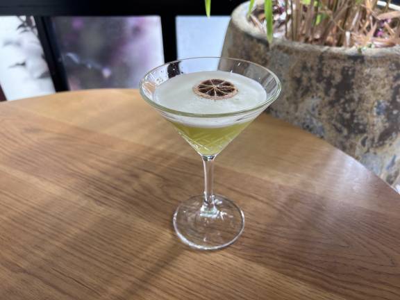 Cafe Hanoi Seedlip mocktail