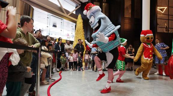 Christmas at SkyCity 2022 - full bleed