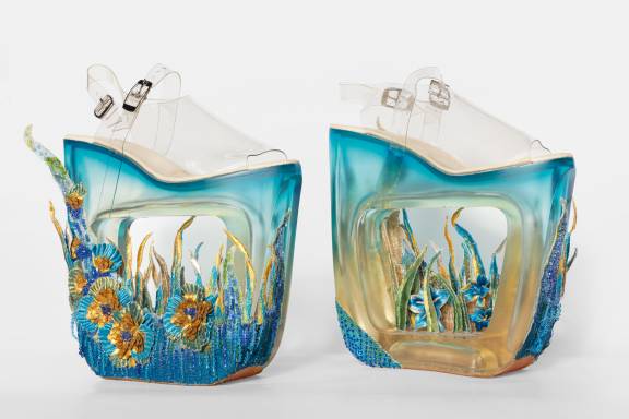 Guo Pei, Collection: Garden of the Soul, 2015, © Guo Pei. Photograph by LIAN Xu, courtesy of LIAN Xu. 