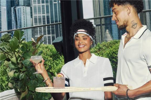 Rooftop Racquet Club QT 