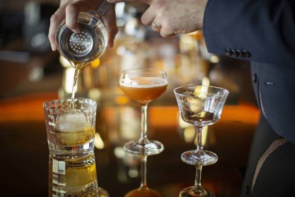 Captain’s Bar
