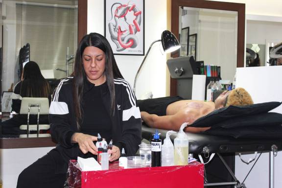 InkOn Tattoo &amp; Piercing