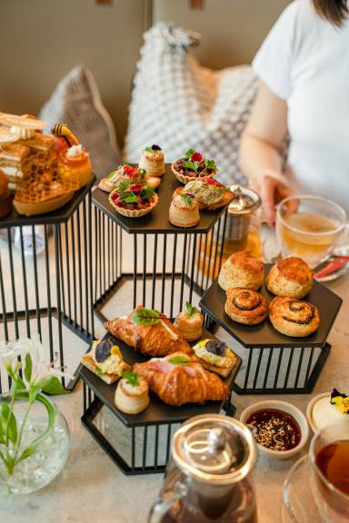 Comvita High Tea
