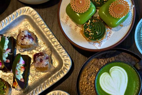 Thea Matcha x Advieh High Tea