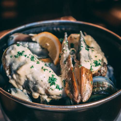 The Occidental mussel pots