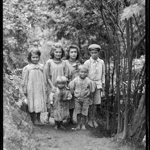 Charlie Dawes family photo day