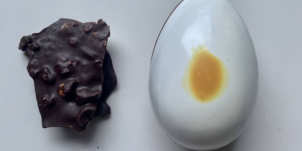 Honest Chocolat Dark chocolate egg with Hazelnut and orange.jpg