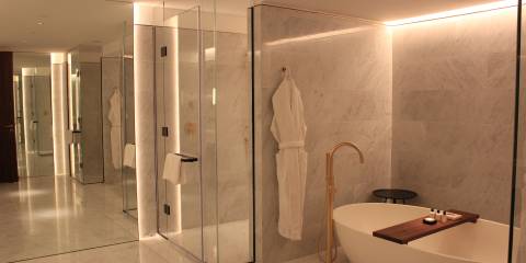 Park Hyatt bathroom