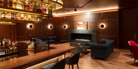 Captains Bar