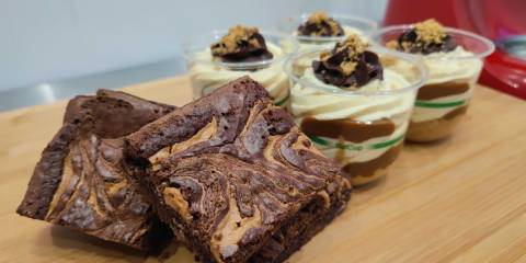 Stacey's Cakes and Desserts 