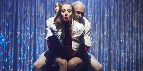 Circas Peepshow (Club Remix)