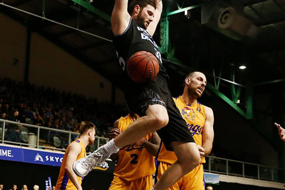 SKYCITY Breakers vs Sydney Kings 