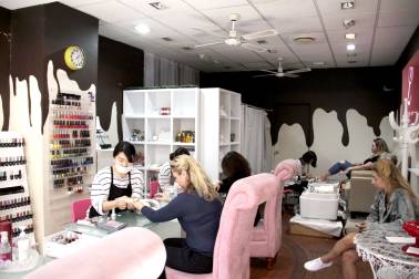 Nail treatment space