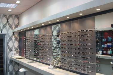Eye glasses display