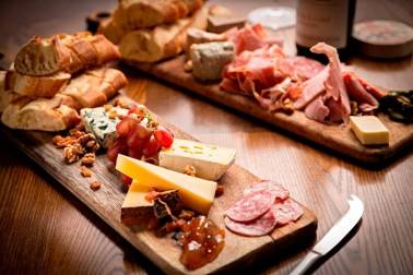 Le Chef cheese platter