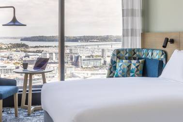 Holiday-Inn-Express - hero.jpg