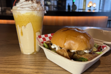 Wiseboys maple bacon burger