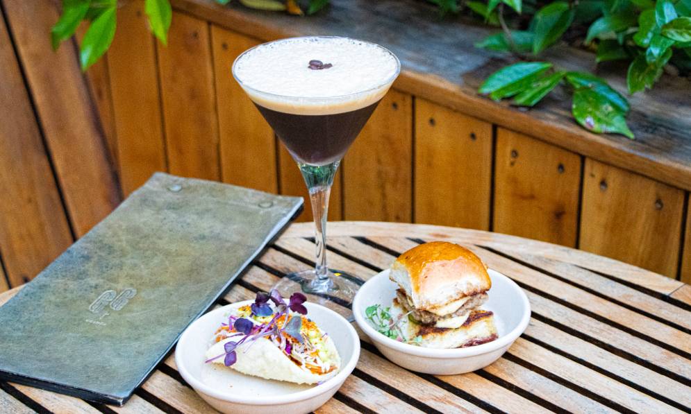 https://heartofthecity.co.nz/dining/coffee/glass-goose#special-offers