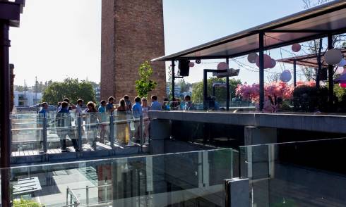 The-best-outdoor-decks-around-Victoria-Park-1-La-Zeppa.jpg