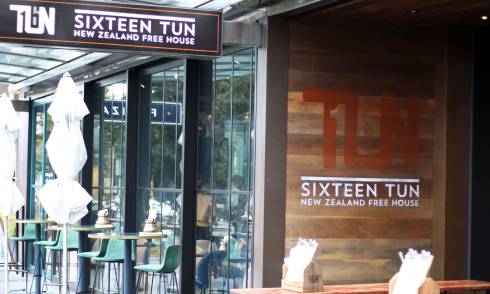 Exterior of restaurant 