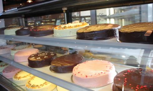Ronnie's Cafe cakes