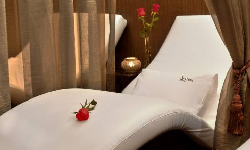 Massage bed