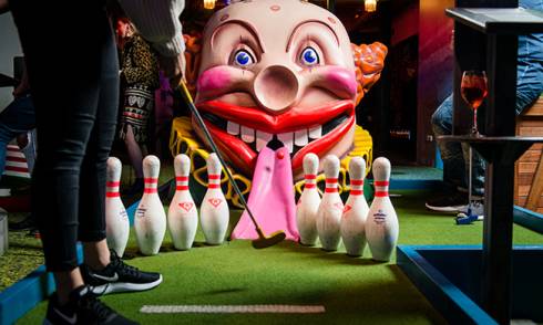 Bowling pins