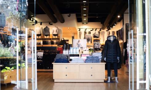 lululemon showroom