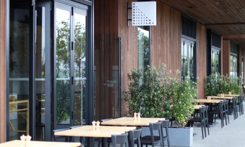 Exterior of restaurant 