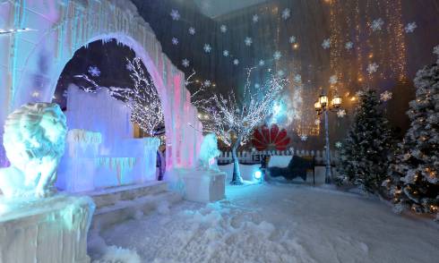 SKYCITY Snow Globe