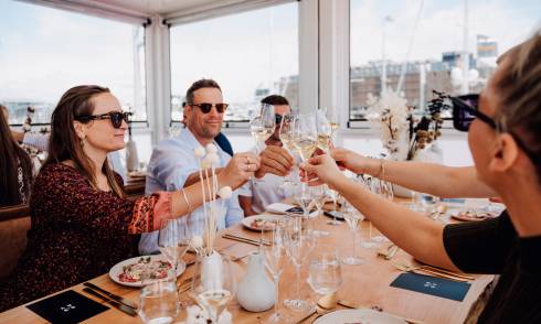 Mumm Yacht Club - RSRV Champagne pairing masterclass