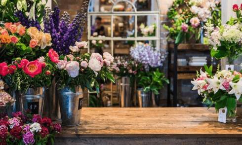 Scarecrow Flower Market