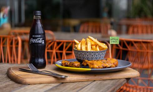 Nandos