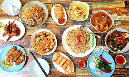 Arbung-Thai-Street-Food.jpg