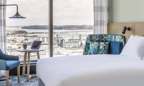 Holiday-Inn-Express - hero.jpg 