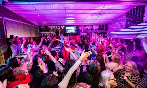 La-Zeppa-Dancing-Queen-Experience.jpg