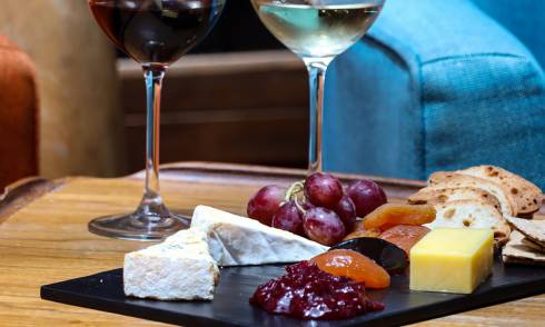 wine and cheese flight hotel debrett