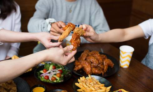 NeNe Chicken 