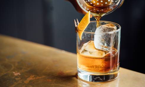 bar