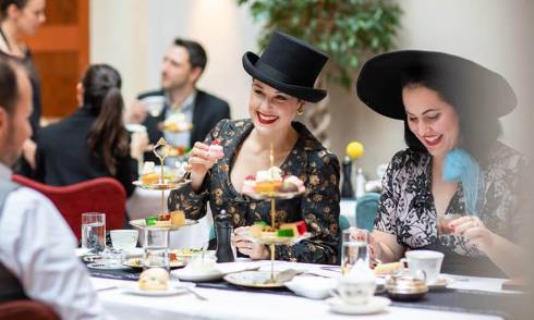 Hotel-Debrett-high-tea