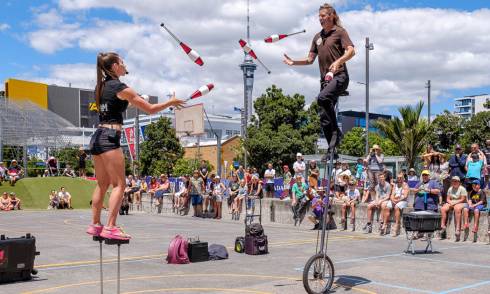 buskers